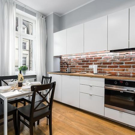 Old Town Apartment Garbary By Noclegi Renters Poznań Extérieur photo