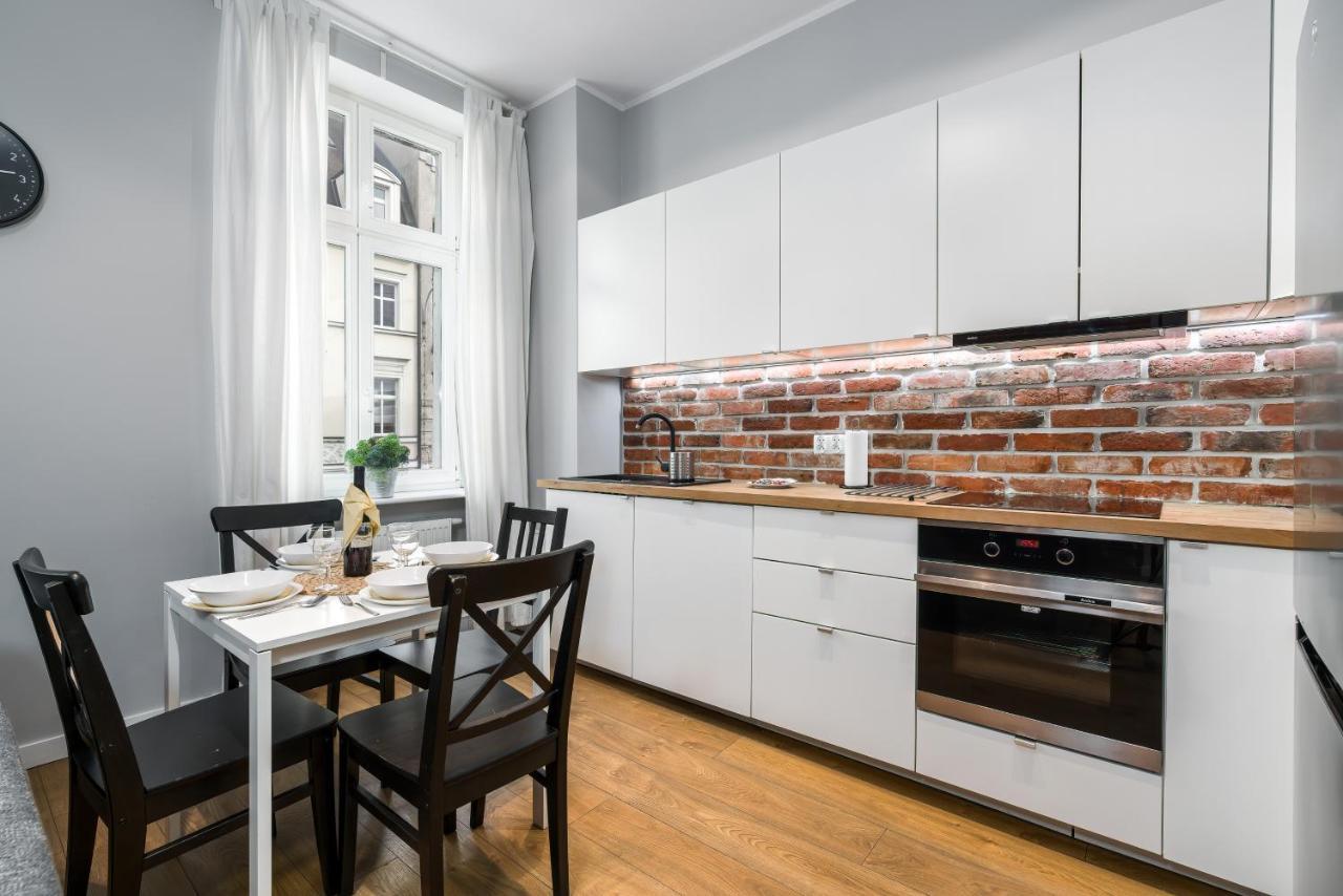 Old Town Apartment Garbary By Noclegi Renters Poznań Extérieur photo