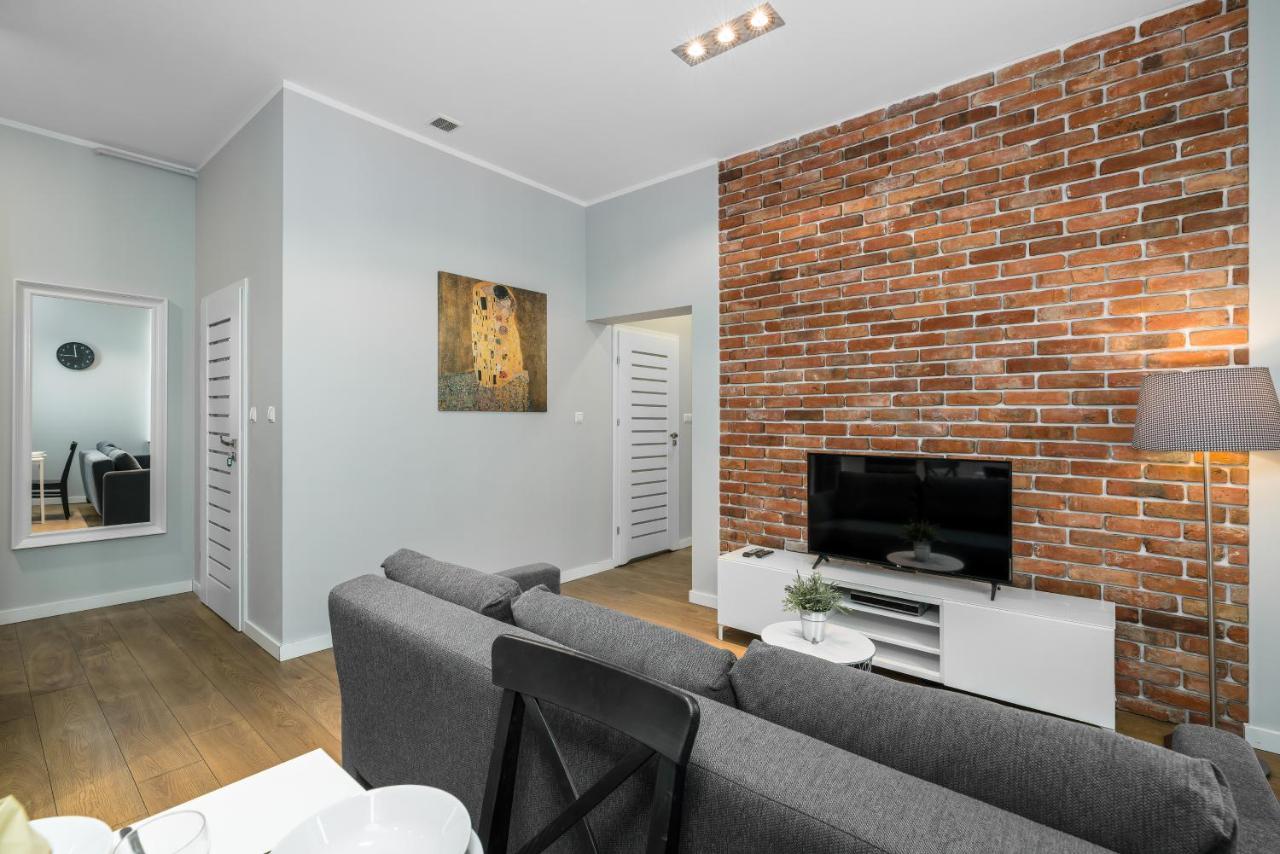 Old Town Apartment Garbary By Noclegi Renters Poznań Extérieur photo