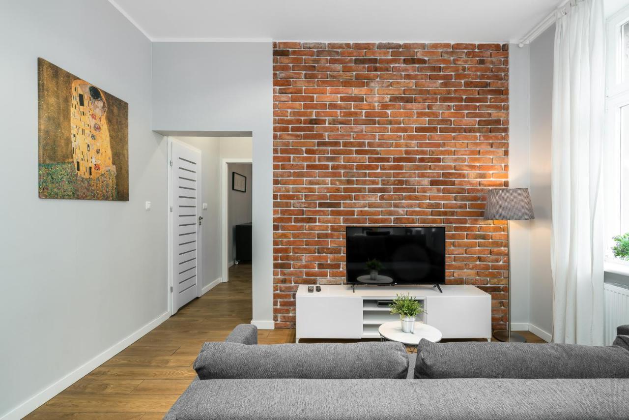 Old Town Apartment Garbary By Noclegi Renters Poznań Extérieur photo